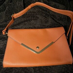 Tan Crossbody Envelope Bag - Classic Women's Shoulder Purse